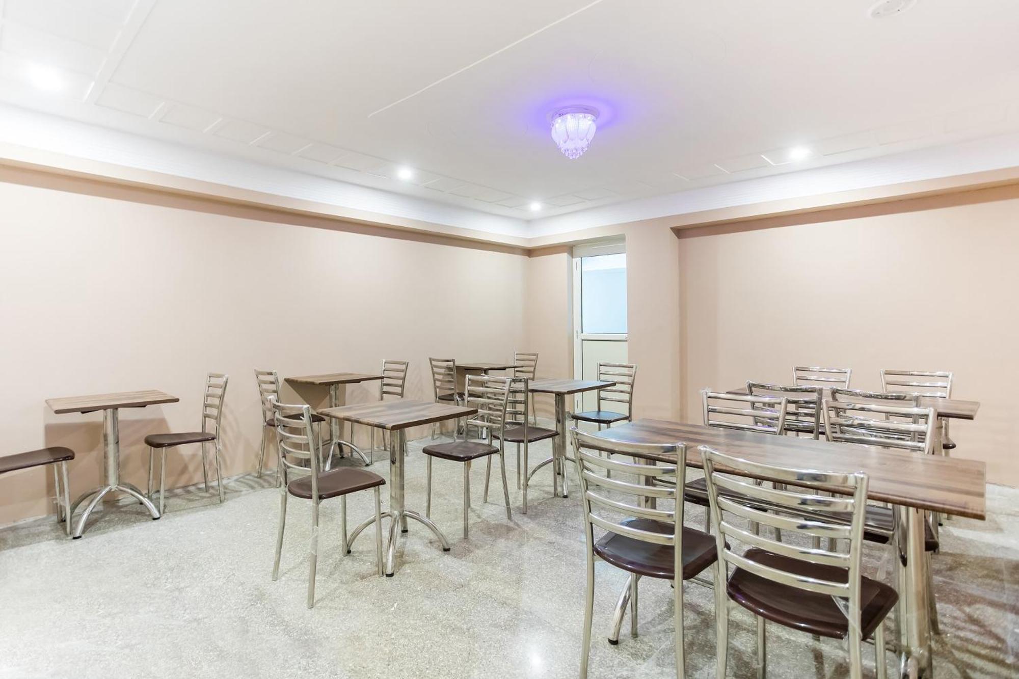 Hotel Capital O Harish Residency Gurgaon Exterior foto